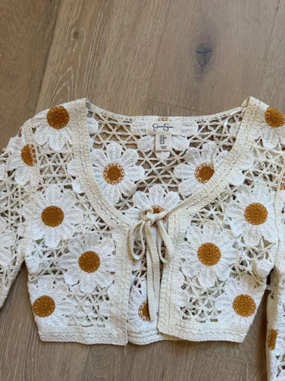 Jessica Simpson Daisy Crochet Cropped Cardigan Boho Chic Cottagecore White - M